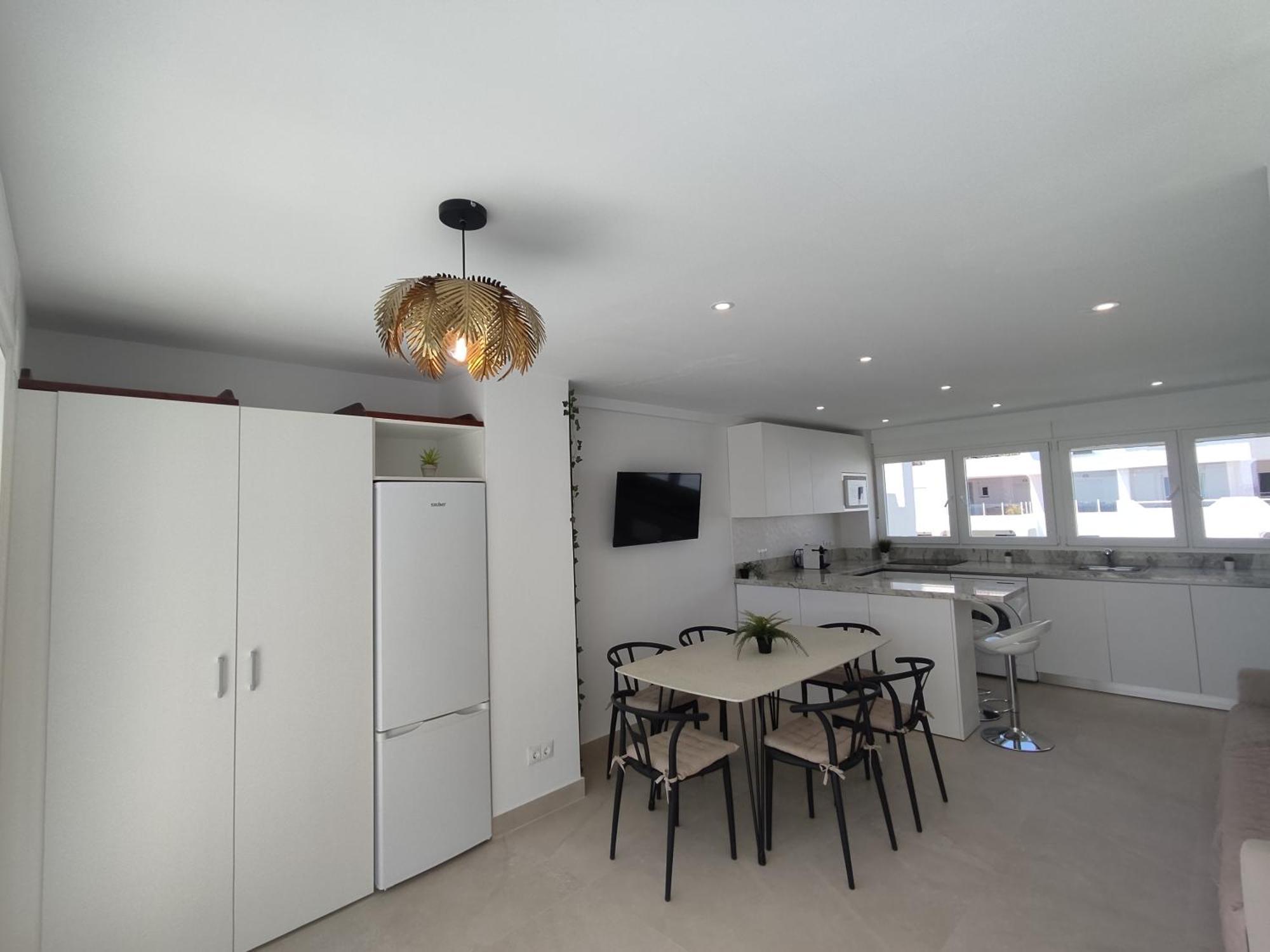 Front Sea View Penthouse Apartment Estepona Ngoại thất bức ảnh