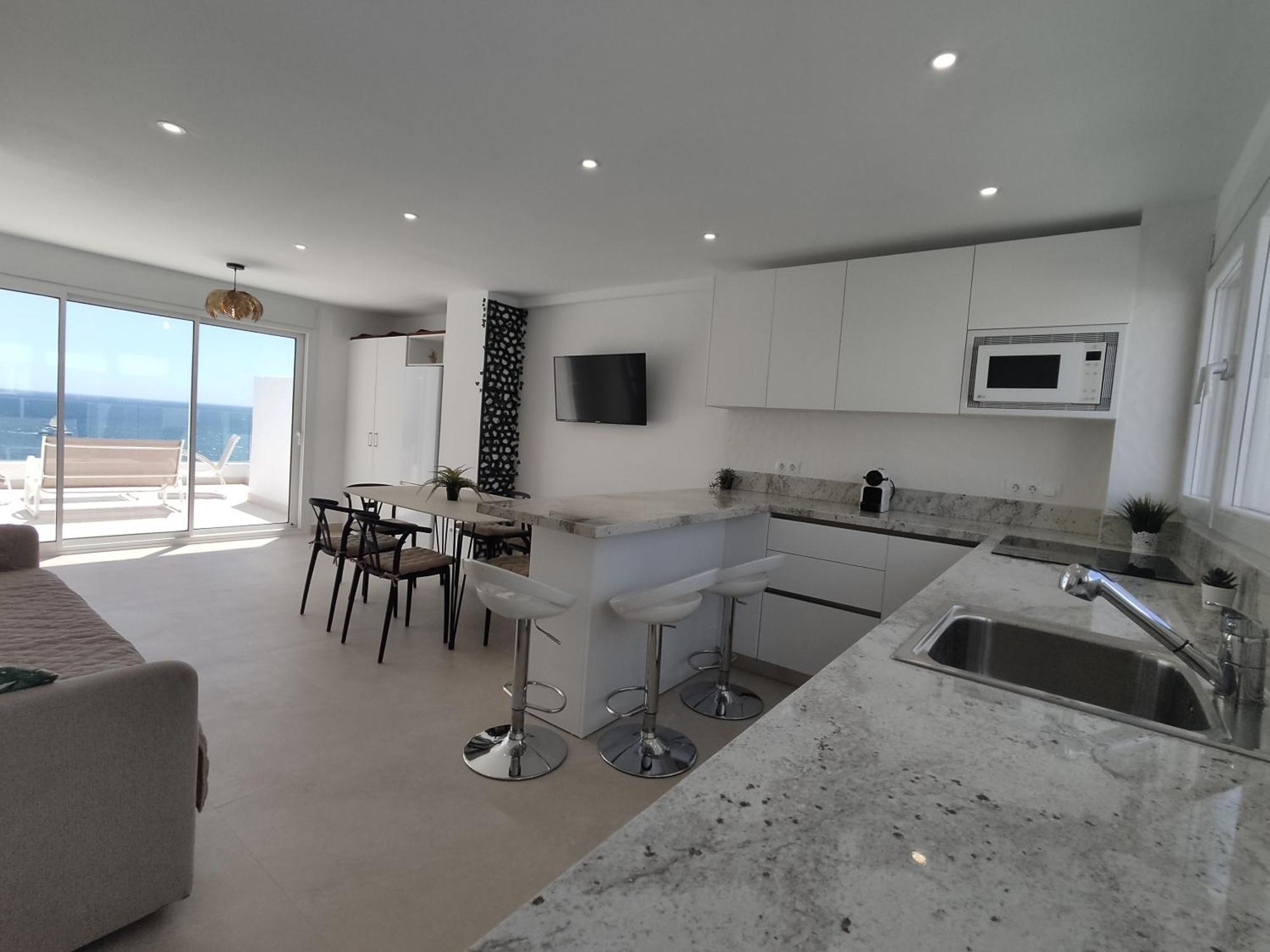 Front Sea View Penthouse Apartment Estepona Ngoại thất bức ảnh